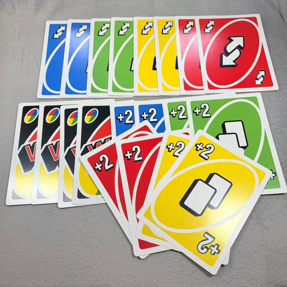 Cardinal Giant UNO Card Game Red Oversized 7x10in Cards Family Party Game 36078 - Picture 6 of 9